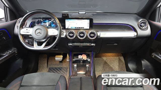 Mercedes-Benz GLB-Class 2021 — ფოტო 7/20