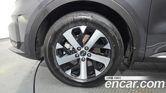 Kia Sorento 2021 — фото 5 из 20