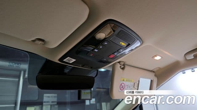 Kia Carnival 2023 — Şəkil 18/20
