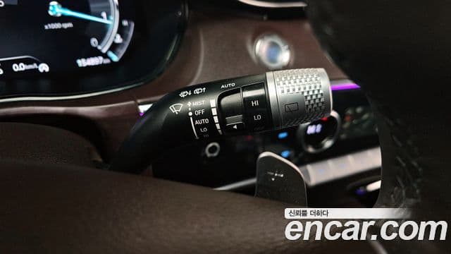 Genesis GV70 2021 — Şəkil 18/20