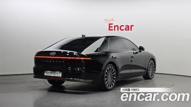 Hyundai Grandeur 2023 — ფოტო 2/20