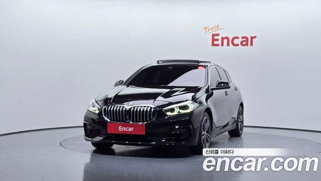BMW 1 Series 2022 — ფოტო 2/20