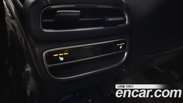 Genesis GV80 2021 — ფოტო 19/20