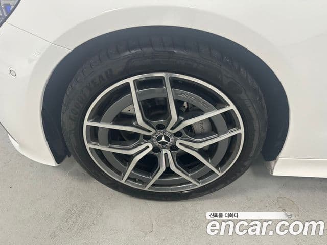 Mercedes-Benz E-Class 2023 — Фото 4/17