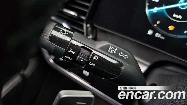 Kia Sportage 2021 — ფოტო 16/20