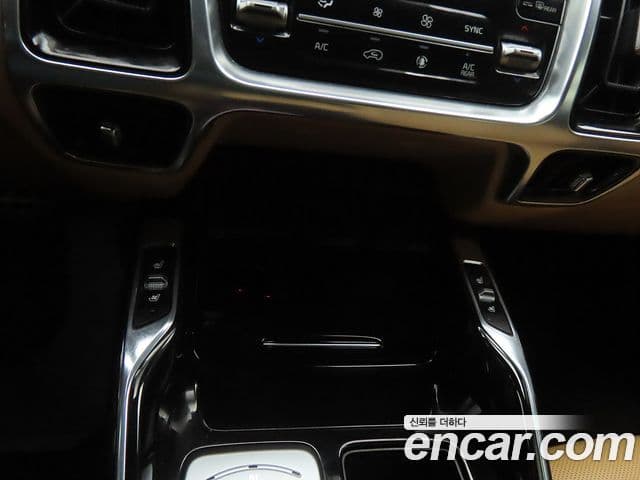 Kia Sorento 2020 — ფოტო 11/20