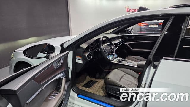 Audi A7 2022 — ფოტო 11/20
