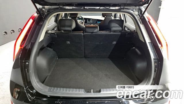 Kia Niro 2022 — Şəkil 12/20