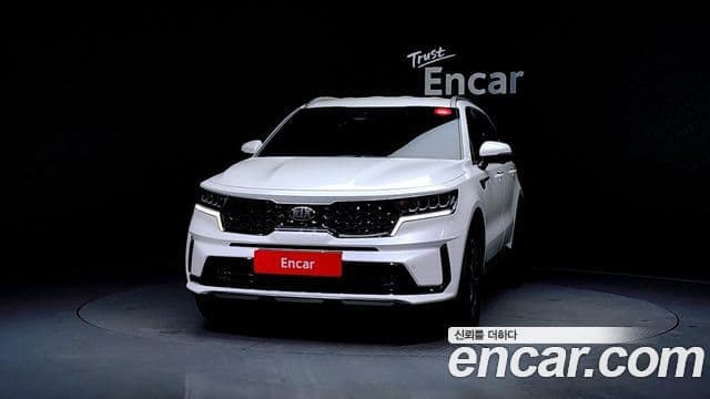 Kia Sorento 2021 — Фото 2/20