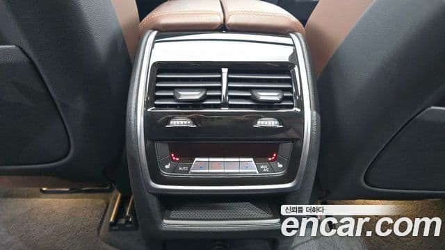 BMW X5 2021 — ფოტო 19/20
