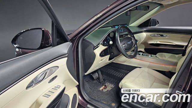Genesis GV70 2021 — Şəkil 12/20