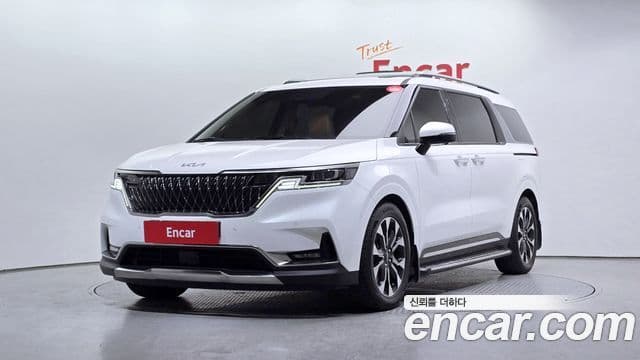Kia Carnival 2022 — ფოტო 1/20