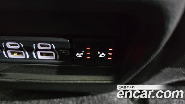 Jeep Grand Cherokee 2023 — Şəkil 18/20
