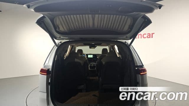 Kia Carnival 2023 — Şəkil 20/20