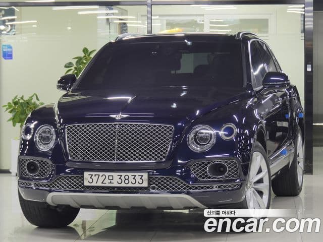 Bentley Bentayga 2020 — ფოტო 9/17