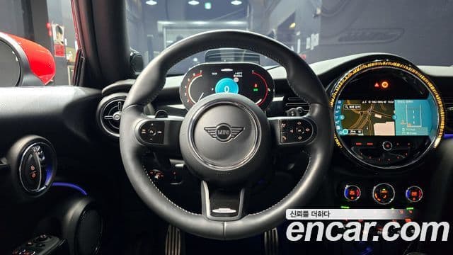 Mini Cooper S 2022 — ფოტო 13/20