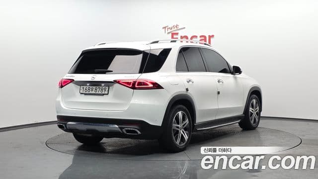 Mercedes-Benz GLE-Class 2019 — Фото 2/20