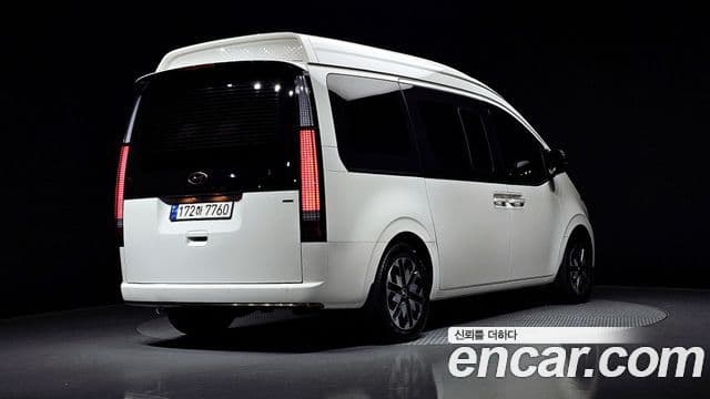 Hyundai Staria 2022 — Şəkil 2/20