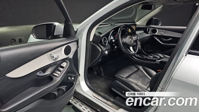 Mercedes-Benz GLC-Class 2019 — Фото 11/20