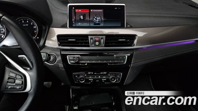 BMW X1 2021 — ფოტო 14/20