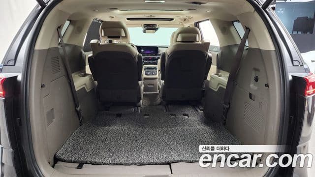 Kia Carnival 2021 — Фото 20/20