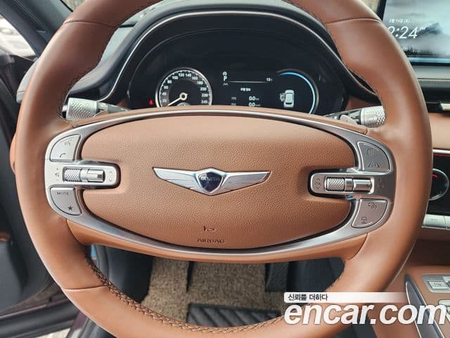 Genesis GV70 2021 — ფოტო 8/20