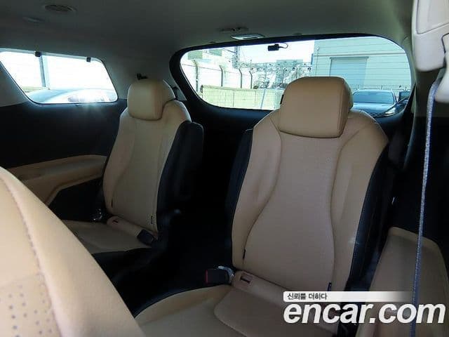 Kia Carnival 2020 — ფოტო 10/19