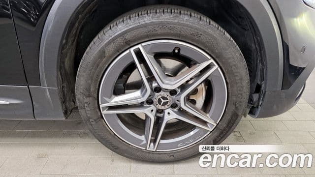 Mercedes-Benz GLB-Class 2021 — фото 5 из 20
