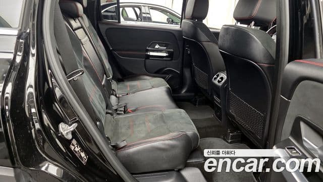 Mercedes-Benz GLB-Class 2021 — фото 12 из 20