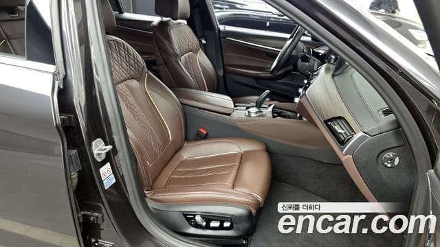 BMW 5 Series 2020 — Şəkil 11/20