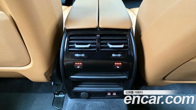 BMW 5 Series 2022 — фото 18 из 20