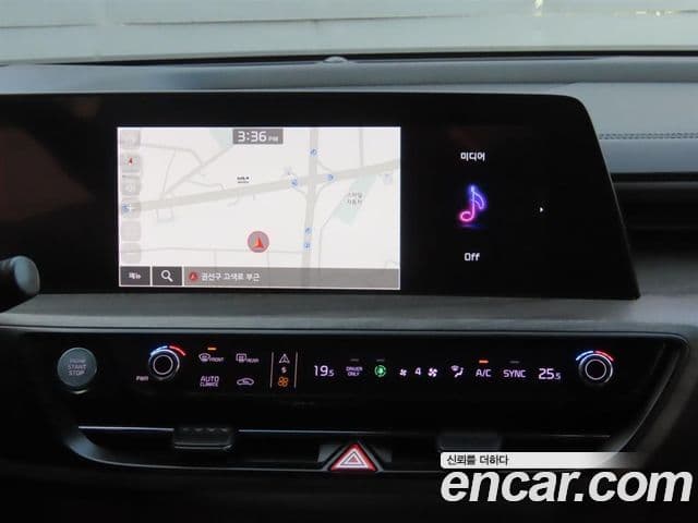 Kia K8 2022 — Şəkil 6/20