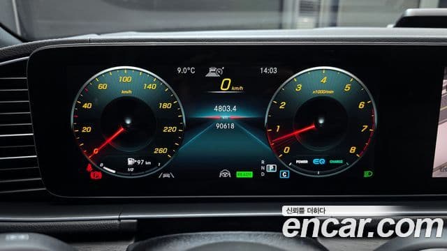 Mercedes-Benz GLS-Class 2021 — Фото 8/20