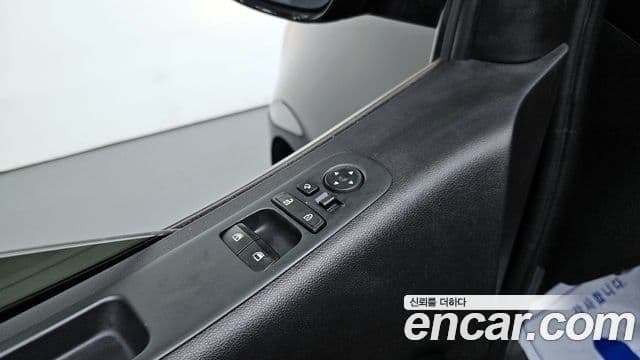 Hyundai Staria 2022 — ფოტო 12/20