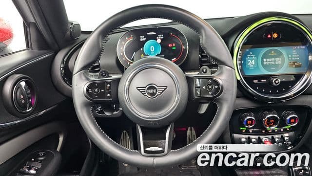 Mini Cooper S Clubman 2023 — ფოტო 14/20