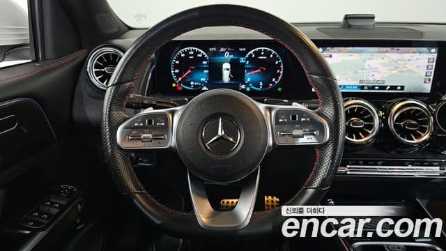 Mercedes-Benz GLB-Class 2021 — фото 13 из 20