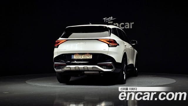 Kia Sportage 2022 — Фото 4/20