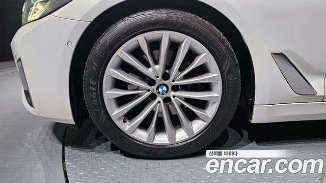 BMW 5 Series 2022 — фото 5 из 20