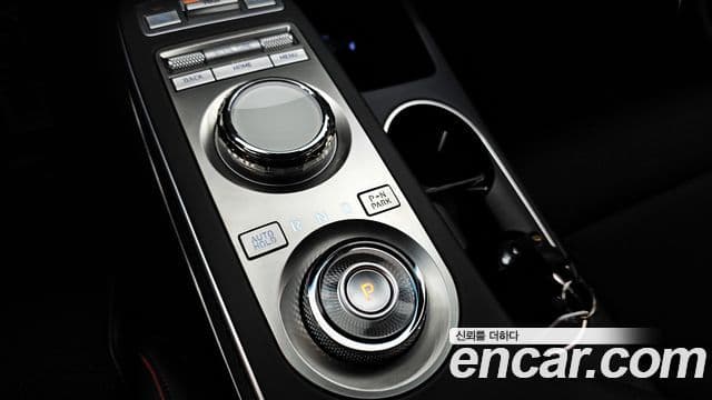 Genesis GV70 2023 — фото 9 из 20