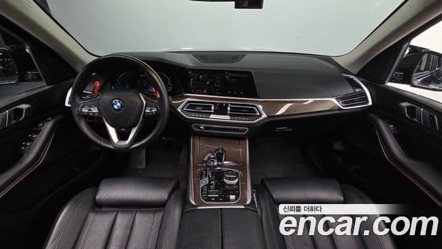 BMW X5 2021 — Photo 20/20