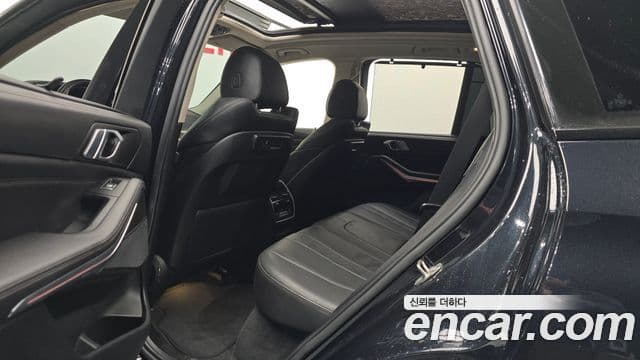 BMW X5 2021 — Photo 8/20