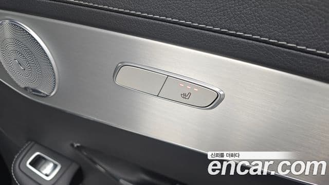 Mercedes-Benz GLC-Class 2019 — Şəkil 19/20