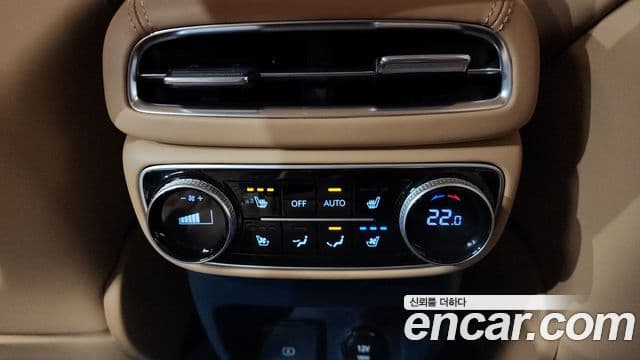 Genesis GV80 2023 — ფოტო 19/20