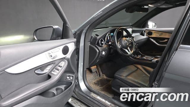 Mercedes-Benz GLC-Class 2021 — Şəkil 10/20