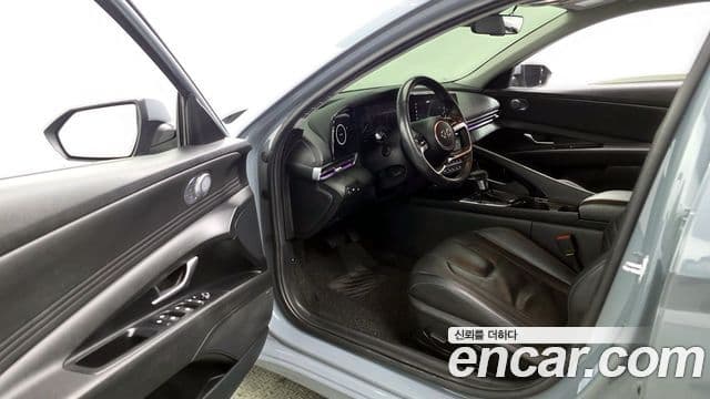 Hyundai The New Avante Hybrid 2020 — Photo 19/20