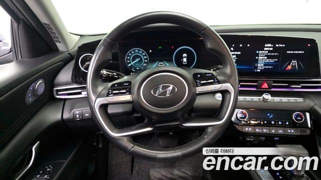 Hyundai The New Avante Hybrid 2020 — Photo 10/20