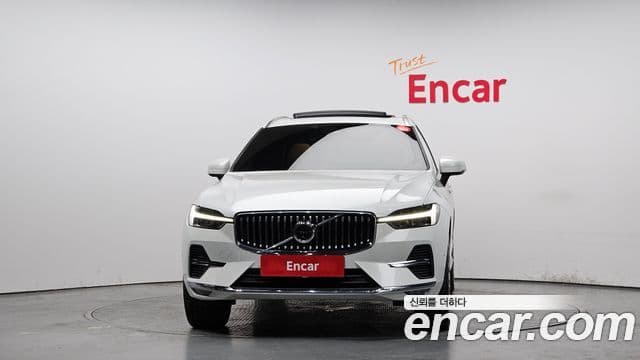 Volvo XC60 2022 — фото 3 из 20