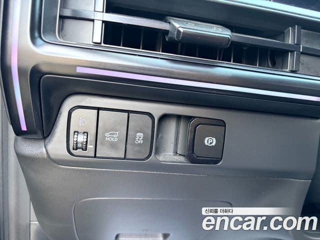 Hyundai Santa Fe 2023 — ფოტო 14/20