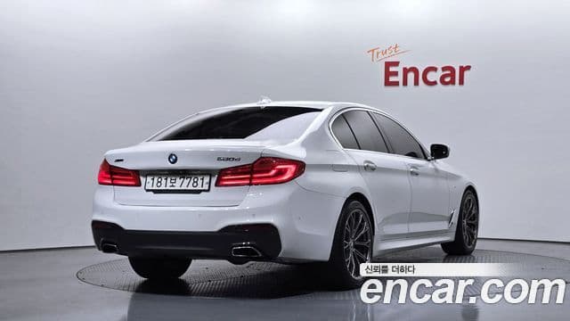 BMW 5 Series 2018 — фото 2 из 20