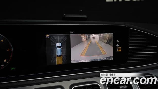 Mercedes-Benz GLE-Class 2020 — ფოტო 15/20